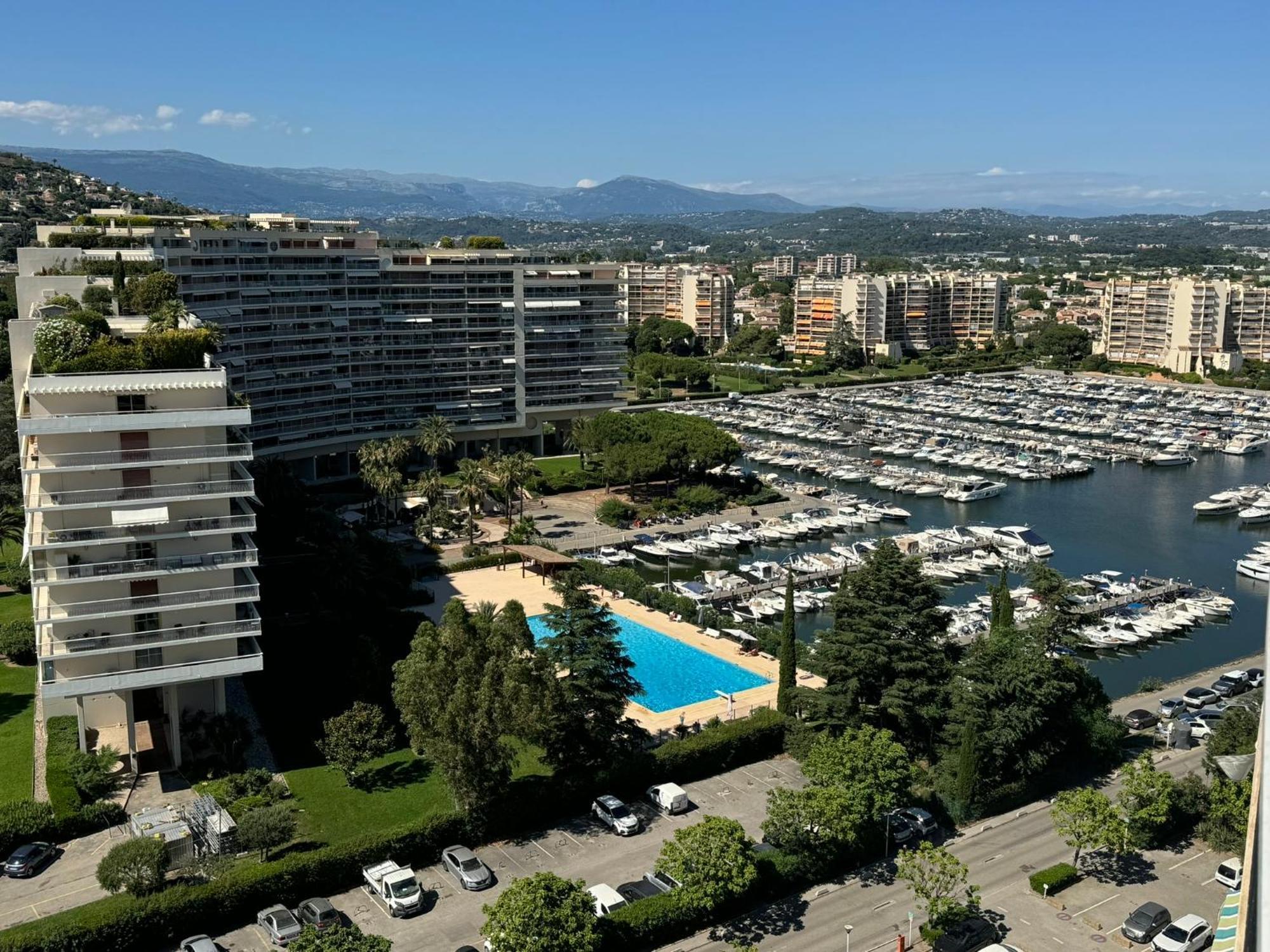 My Resid Appart Cannes Vue Marina Et Vue Montagne Манделю-ла-Напул Екстериор снимка